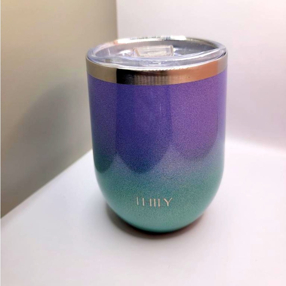 New cup with steel straw